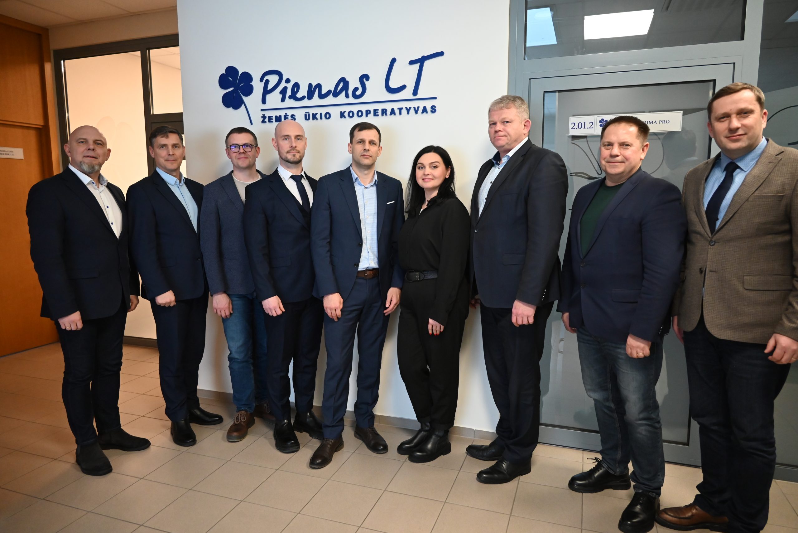 ŽŪK „Pienas LT“ lankėsi Žemės ūkio ministras Andrius Palionis su komanda